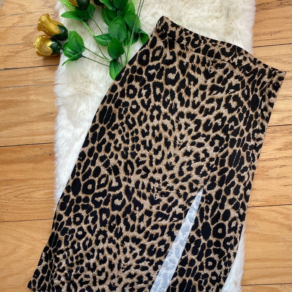 DAISY STREET Leopard Printed Skirt W/ Split Detail